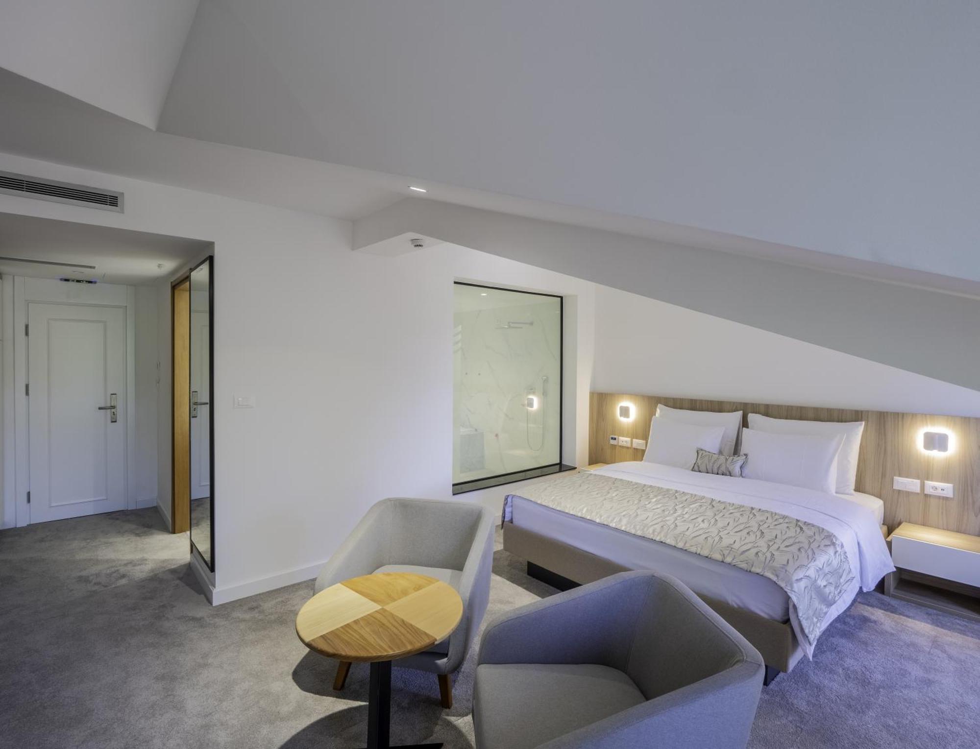 Hotel Podrinje บันยา โควิลยาชา ภายนอก รูปภาพ